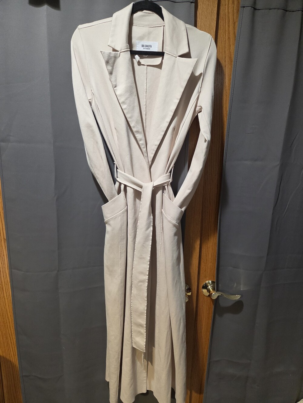 BB Dakota Light Cream Long Sleeve Trench Coat with Belt